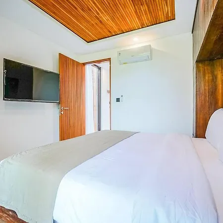 Tiny Villa Nyanyi - Charming 2 Bedroom House 4 Mins From Beach